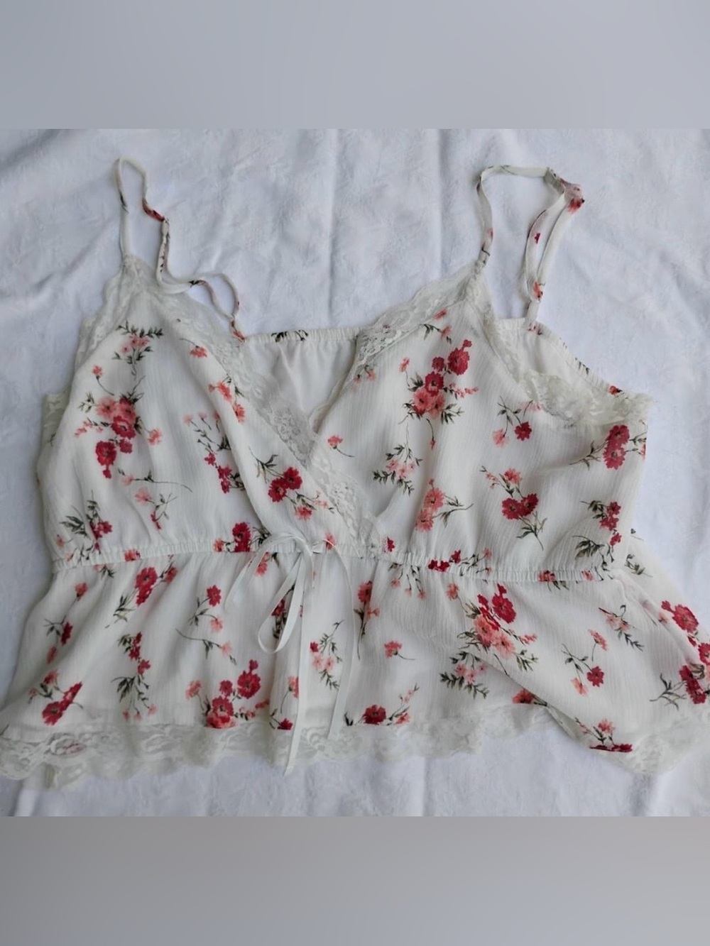 American Eagle Outfitters Cream Floral Lace-Trim Cami